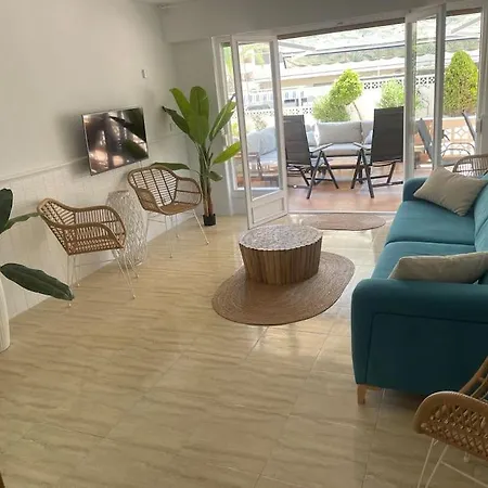A 100 M De La Playa , Todo Nuevo Apartment Arenales del Sol