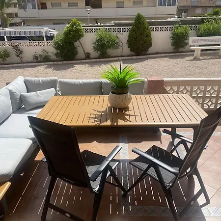 A 100 M De La Playa , Todo Nuevo Apartment
